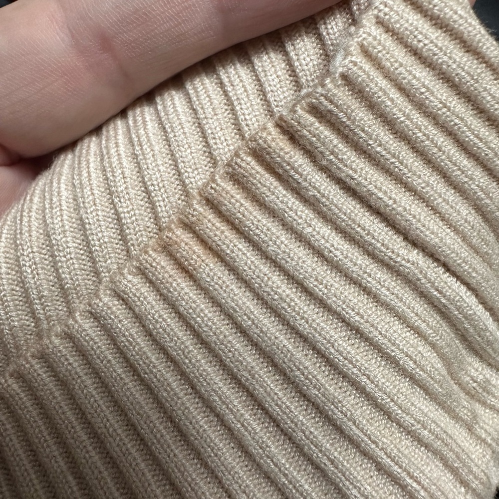 ASTR The Label Hilary Cutout Sweater Medium Sand Ribbed Long Sleeve Top - Picture 9 of 9